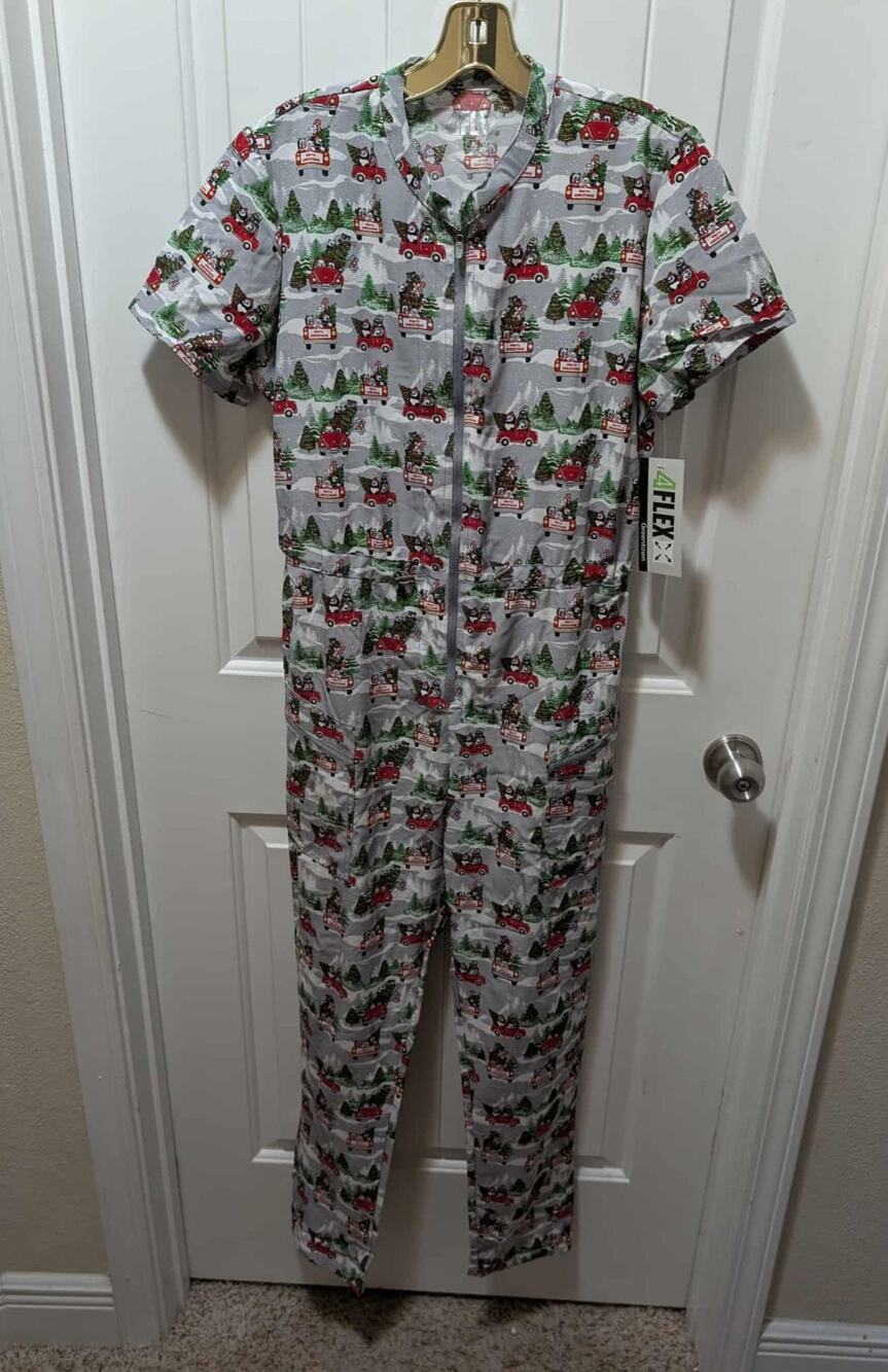 Gray 1 Piece Women's S Christmas Scrubs Red Truck Panda Bears Holiday 4Flex New!